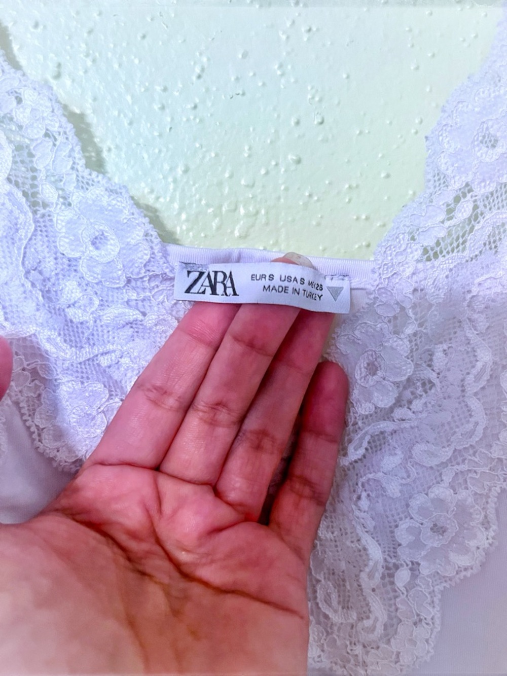 Zara BUNDLE Lace-Trim Surplice Bodysuit in Yellow & White - Picture 6 of 7